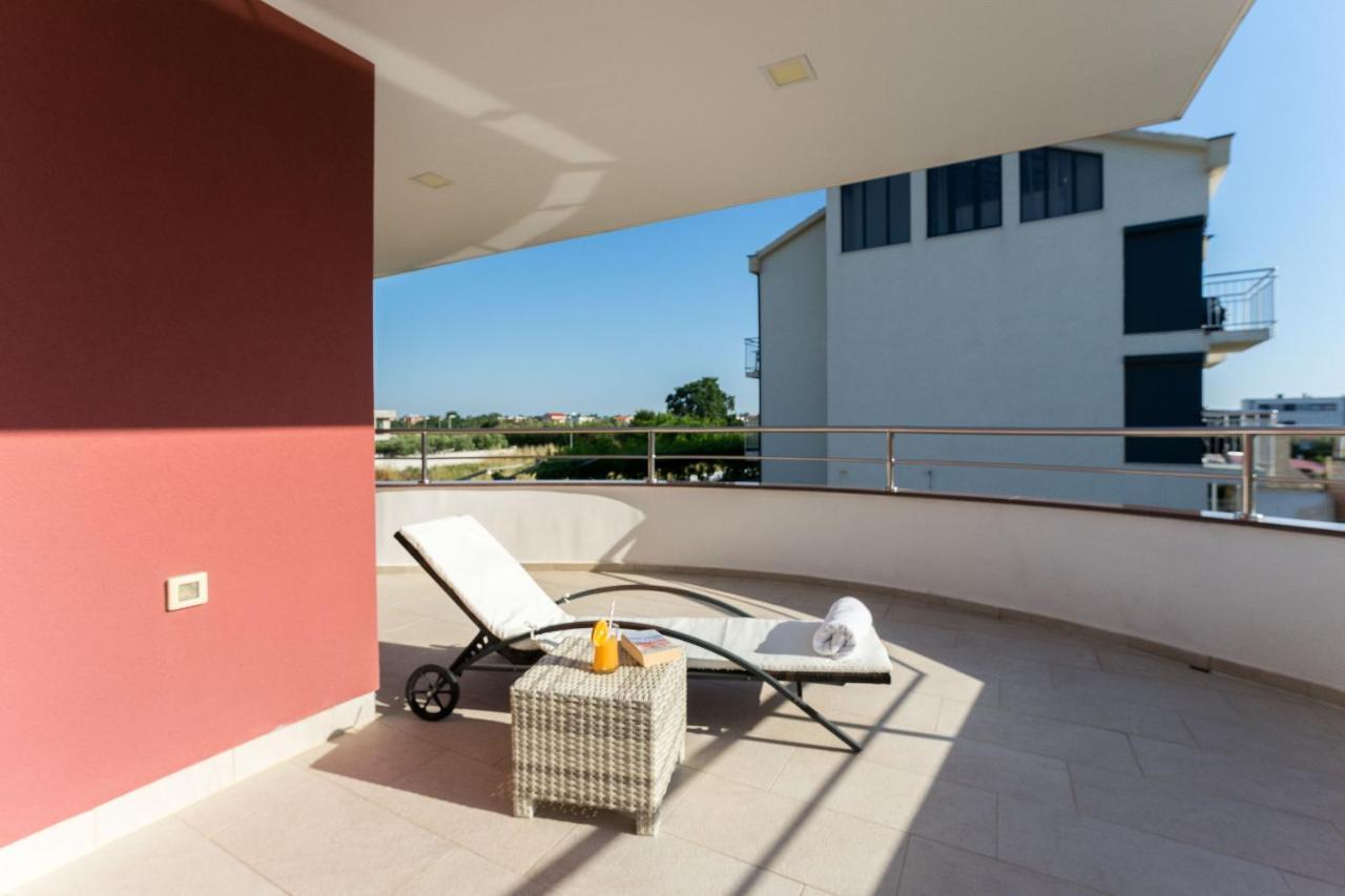 Vila Zatona Sunset With Heated Swimming Pool Затон Екстериор снимка